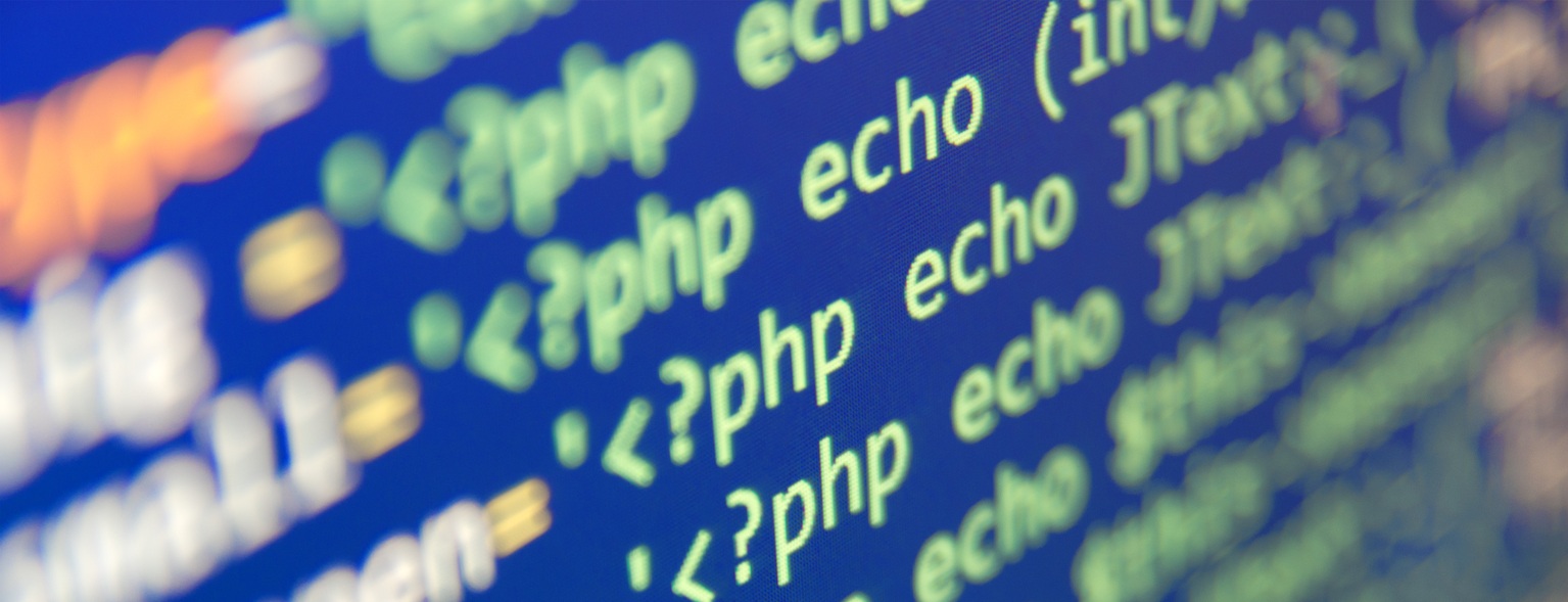 Security Awareness Schulung, Kennzahlen zum ECSM 2026 Drei Felder in den procado-Farben mit den Kennzahlen 74 Prozent, 45 Prozent und Paragraf 38 BSIG