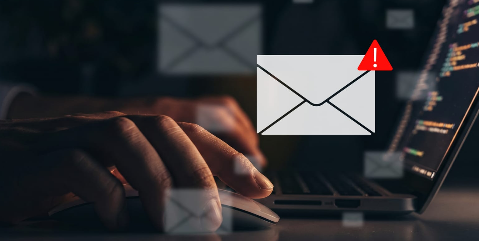 Security Awareness Schulung, Kennzahlen zum ECSM 2026 Drei Felder in den procado-Farben mit den Kennzahlen 74 Prozent, 45 Prozent und Paragraf 38 BSIG